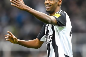 关于利物浦训练开放日，转会期主帅复盘引欢呼，亚冠在即，训练强度明显提升的信息-九游体育APP